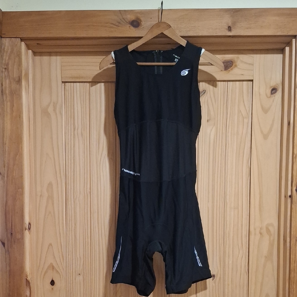 NWT Neosport Ion Racesuit. Size 10.